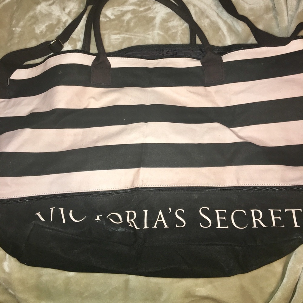 2 VICTORIA SECRET BAGS